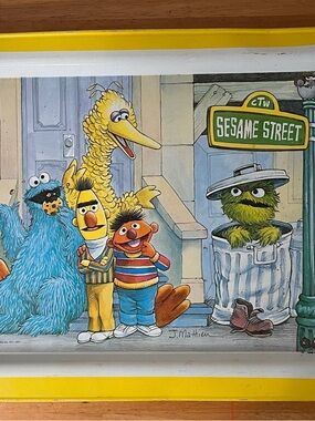 VINTAGE Sesame Street Metal TV Lap Tray  Collectible S0234.00